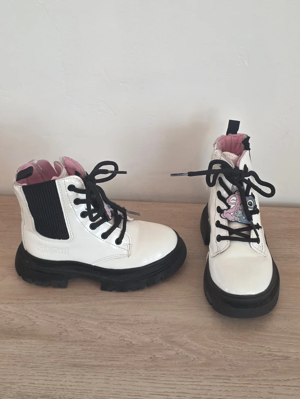 Disney Lilo & Stich Kids White and Pink Lace-Up  Boots SIZE 9K